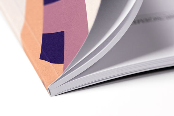 Buch Softcover Klebebindung 